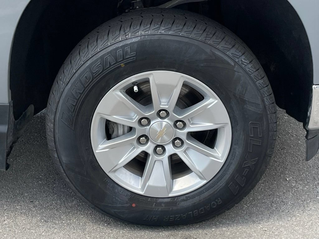 Used 2024 Chevrolet Silverado 1500 LT AWD/4WD image 31