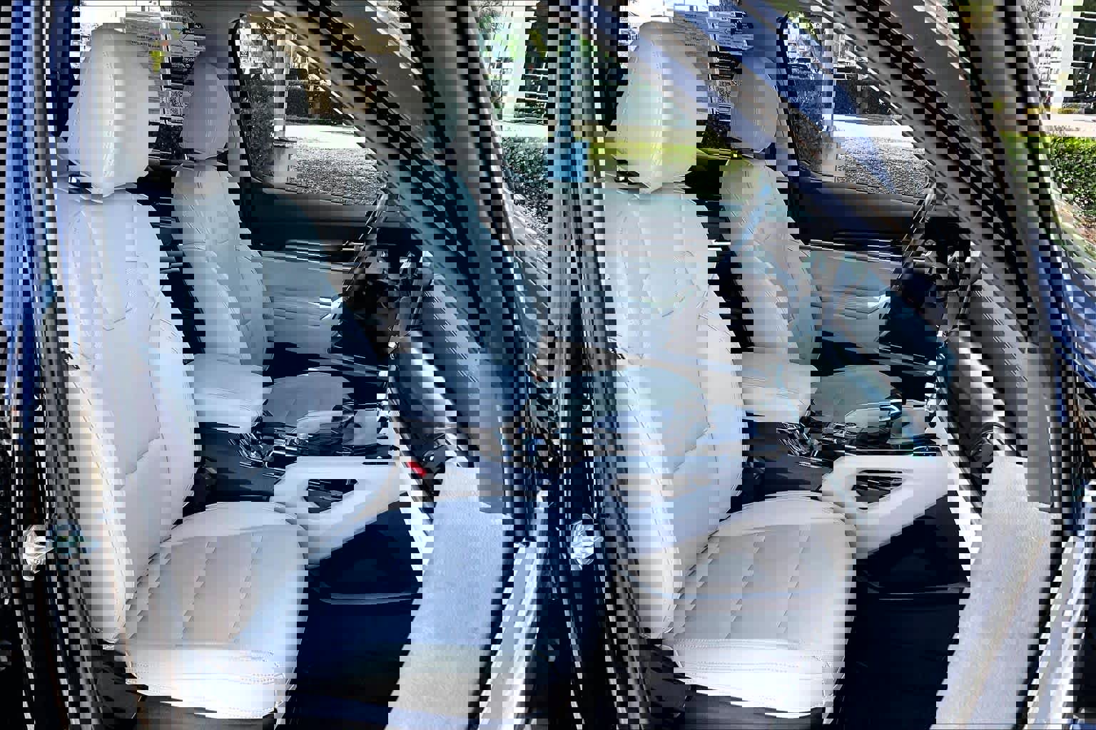 Used 2023 Kia Telluride S w/ S Sunroof Package image 9