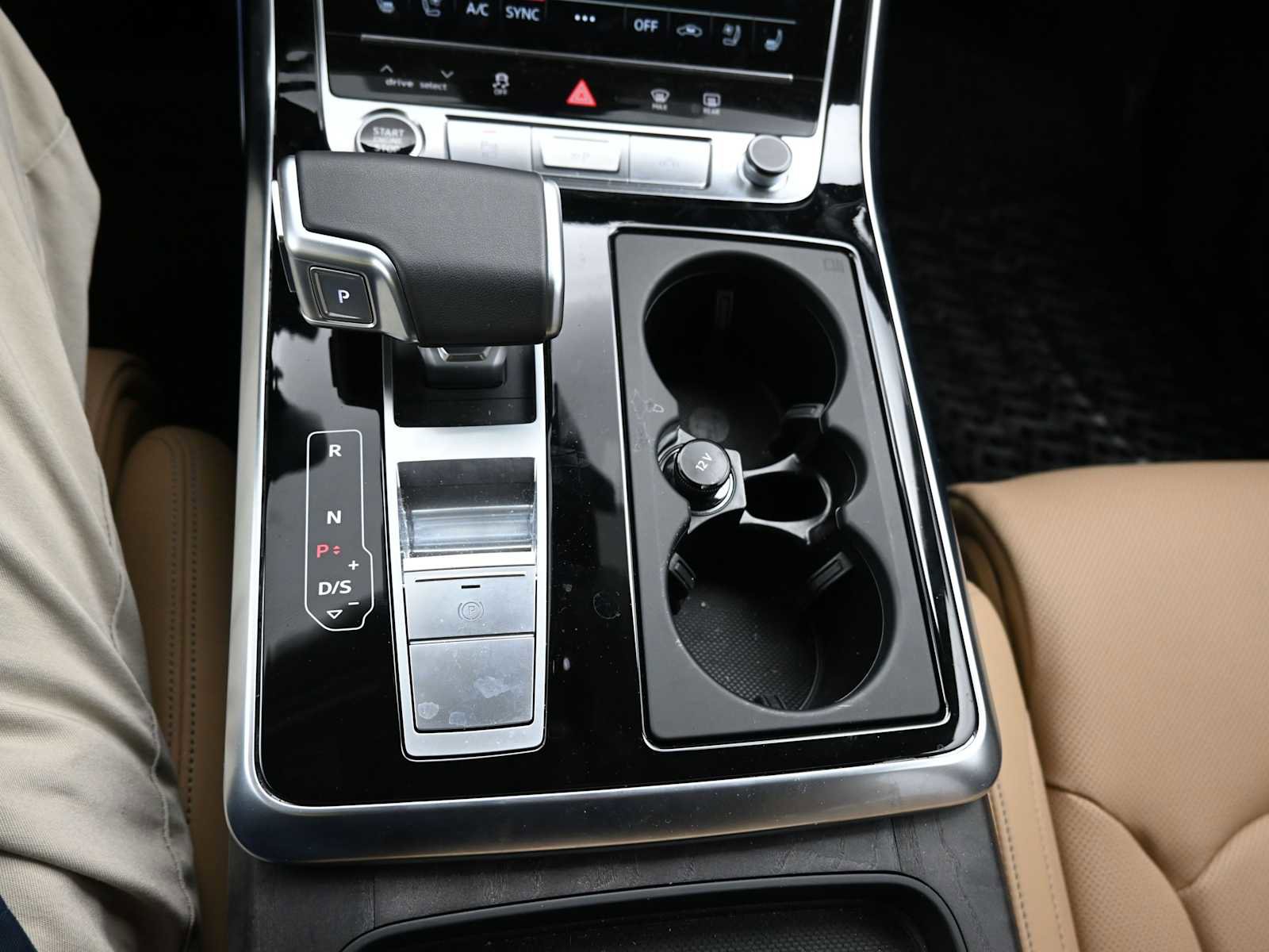 Used 2025 Audi Q7 3.0T Prestige w/ Prestige Package image 24