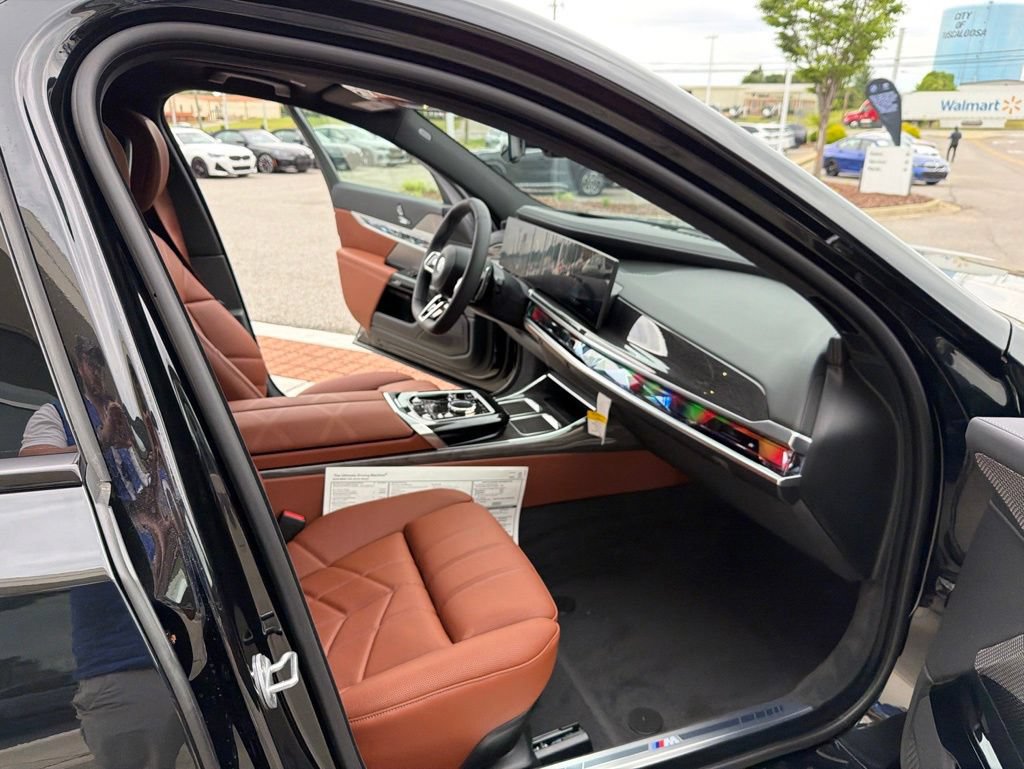 New 2026 BMW 760i xDrive w/ Executive Package AWD/4WD image 24