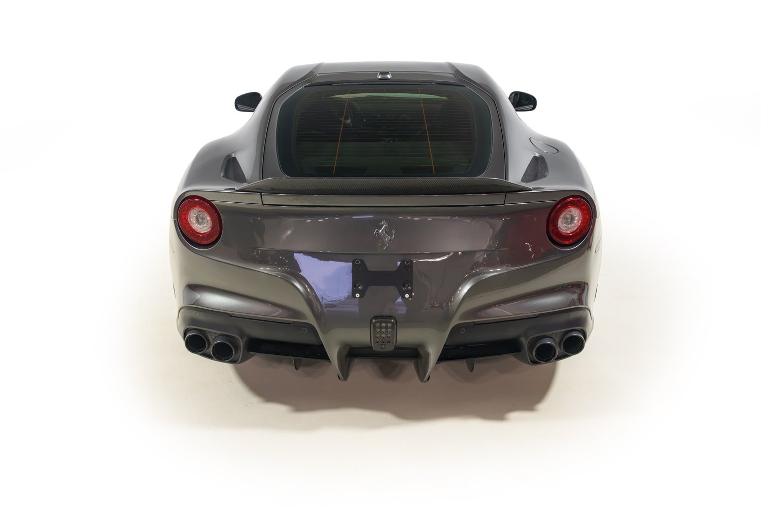 Used 2016 Ferrari F12 Berlinetta RWD image 5