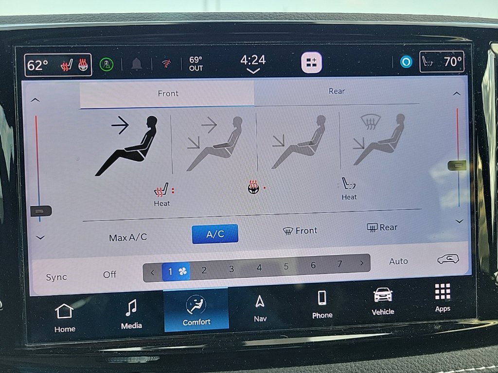Certified 2025 Chrysler Pacifica Select w/ Uconnect Theater Family Group FWD image 16