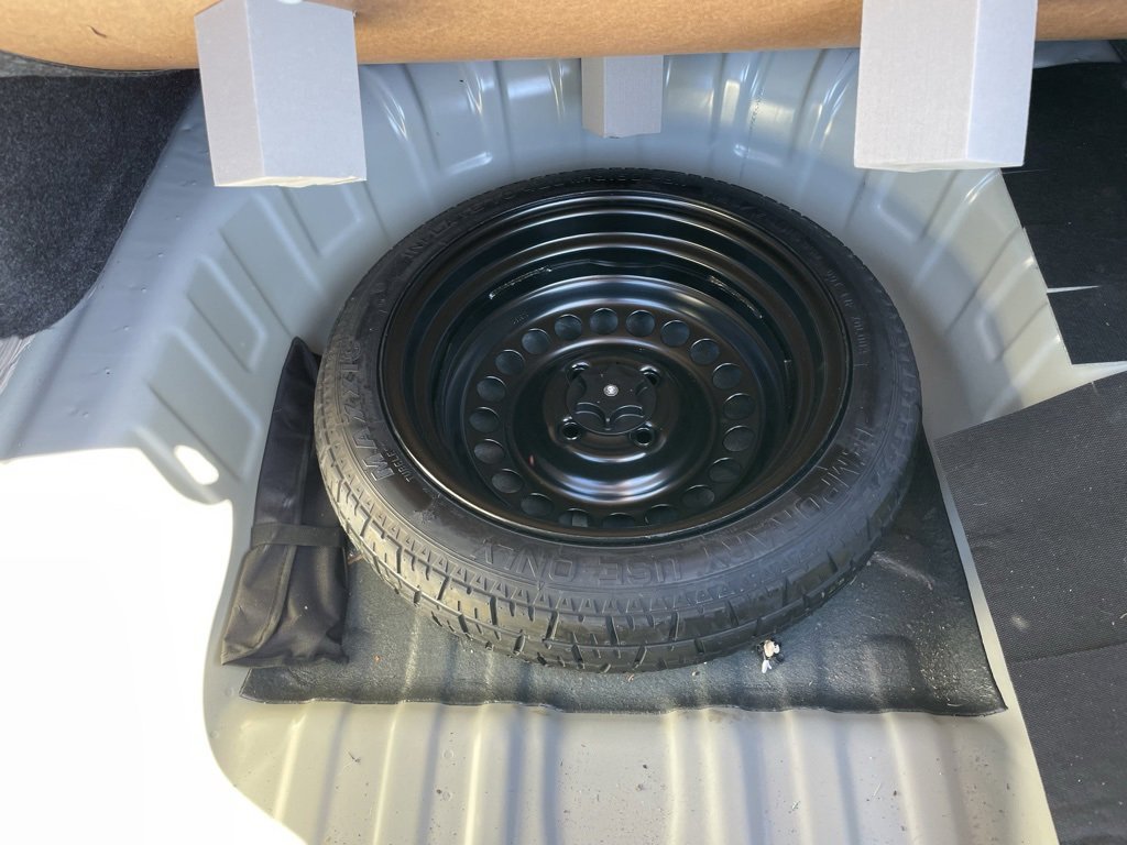 Used 2023 Nissan Versa SR w/ Electronics Package image 34