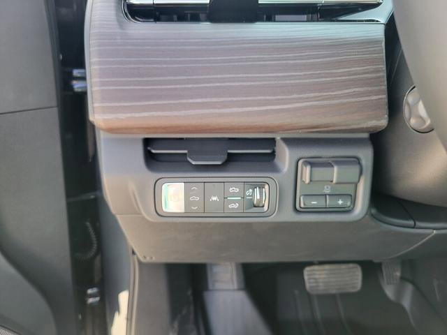 New 2025 GMC Sierra EV Denali image 16