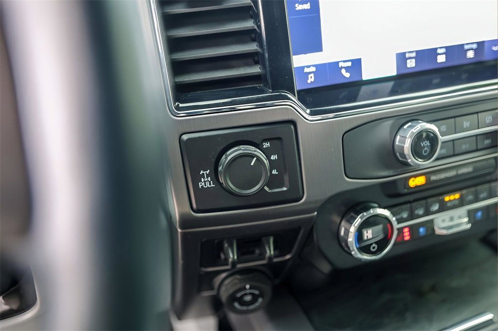 Used 2022 Ford F350 Limited image 17