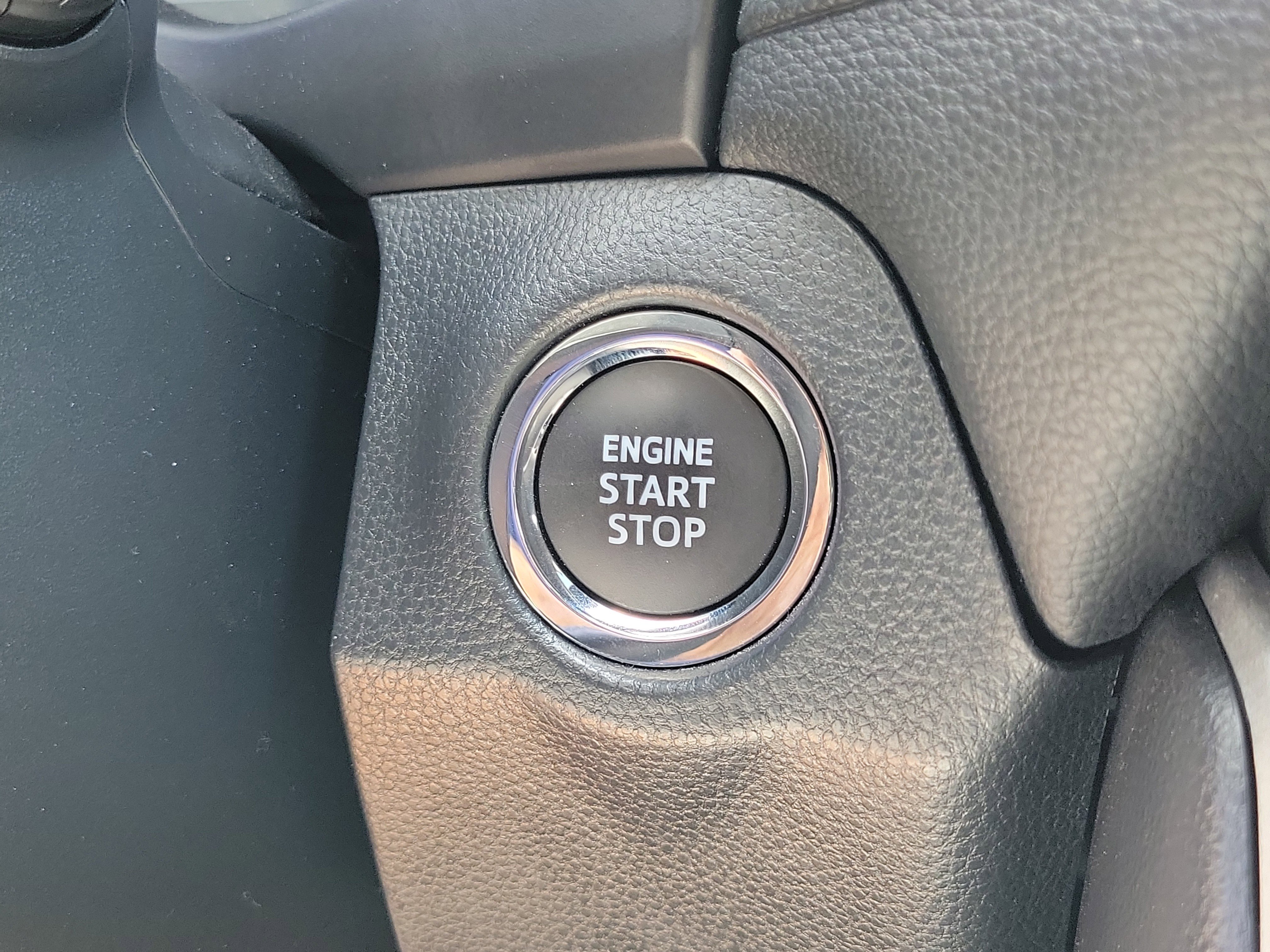 Used 2024 Toyota RAV4 XLE Premium image 31