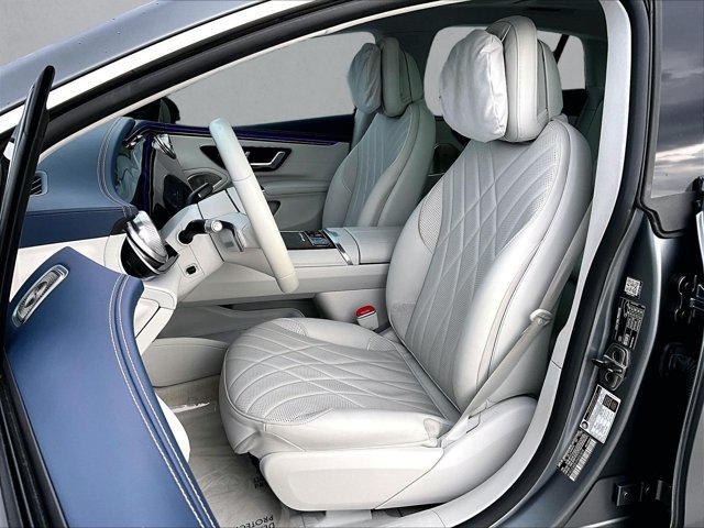 Used 2023 Mercedes-Benz EQS 580 4MATIC Sedan image 26