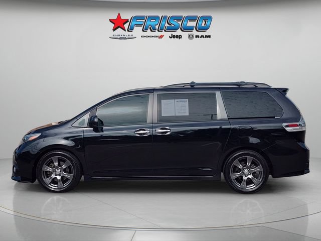 Used 2017 Toyota Sienna SE FWD image 4