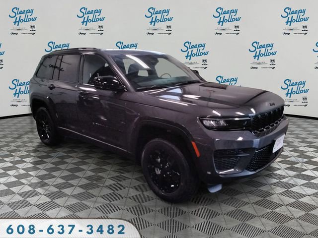 New 2025 Jeep Grand Cherokee Altitude image 3