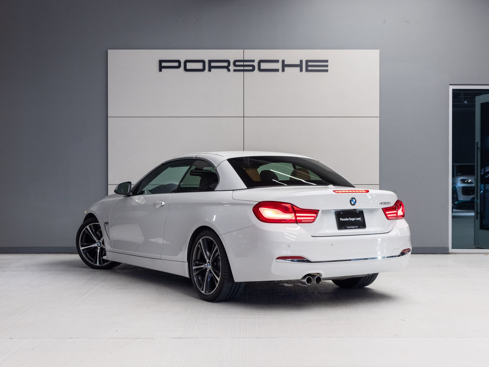Used 2018 BMW 430i Convertible RWD image 5
