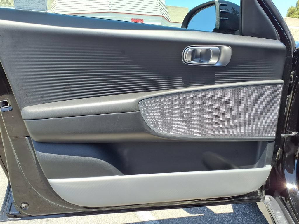 Used 2024 Hyundai Ioniq 6 SE RWD image 21
