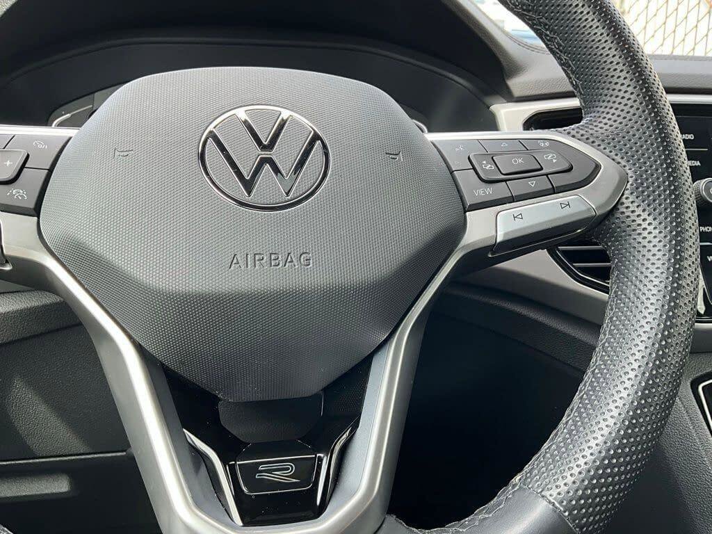 Certified 2023 Volkswagen Atlas Cross Sport SEL R-Line AWD/4WD image 21