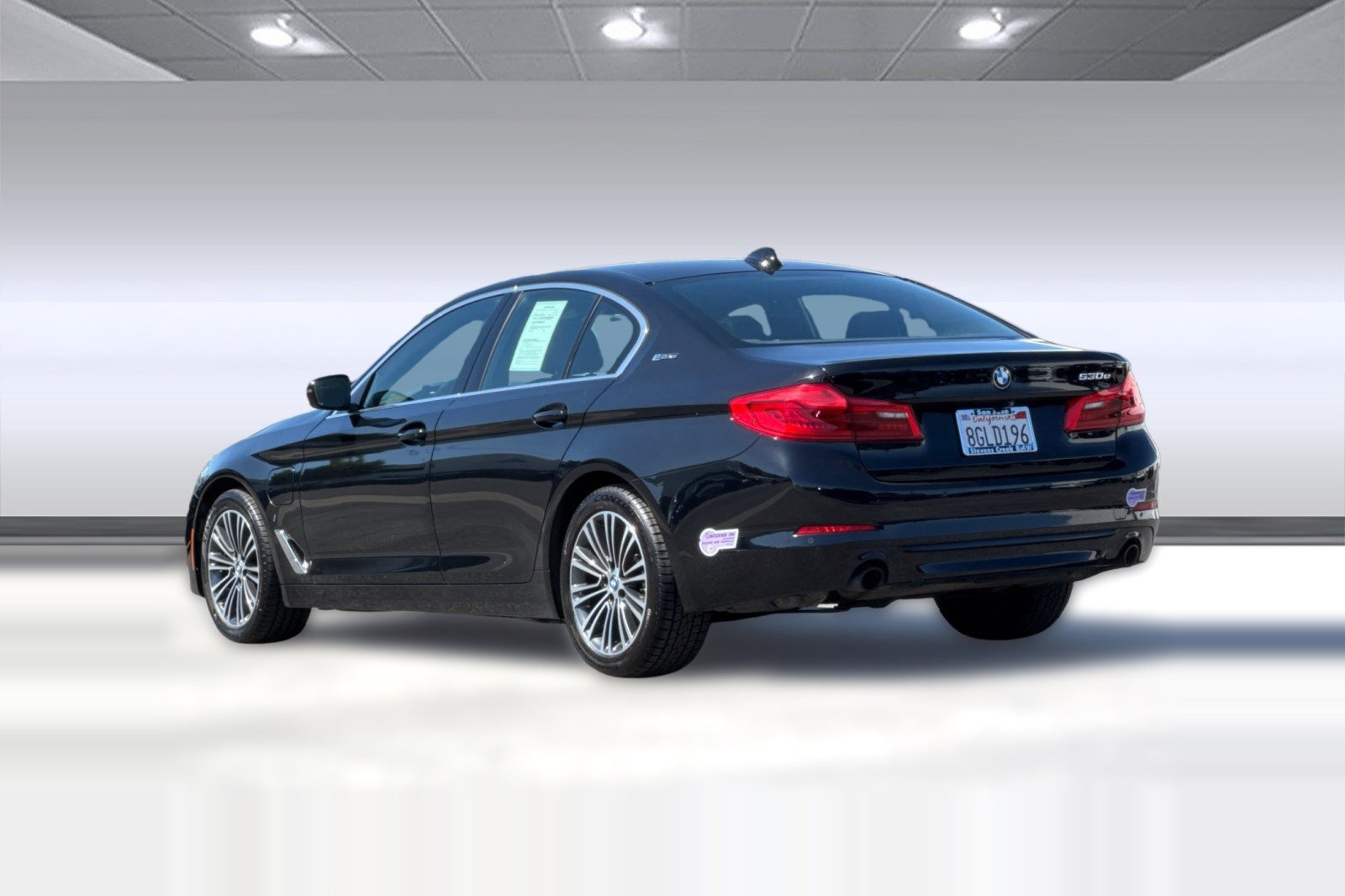 Used 2019 BMW 530e RWD image 3