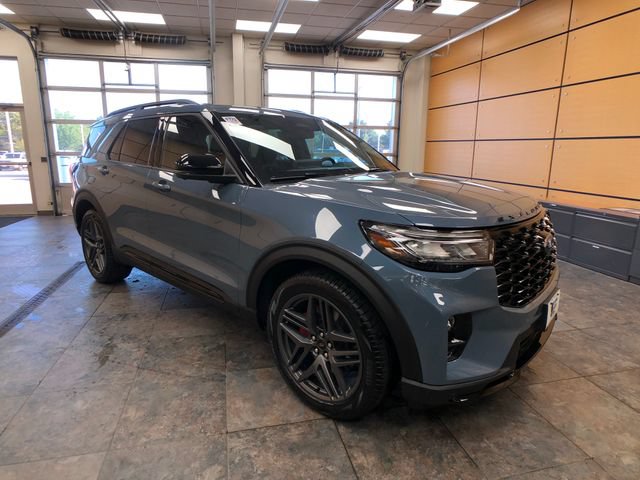 New 2026 Ford Explorer ST w/ Sun And Sound Package