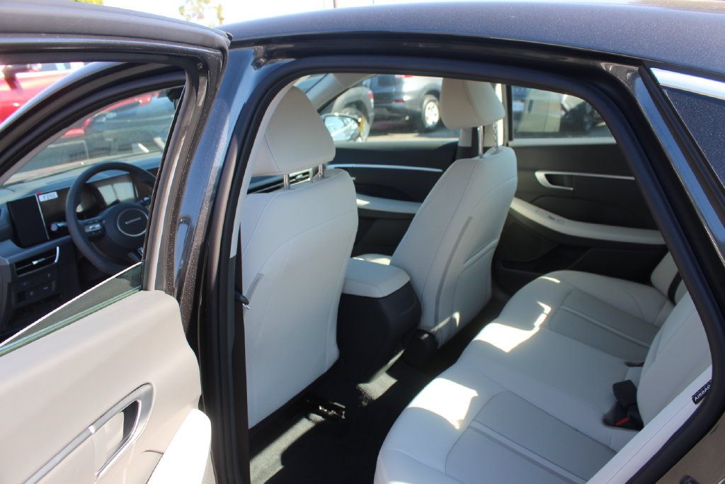 New 2026 Hyundai Sonata SEL FWD image 15