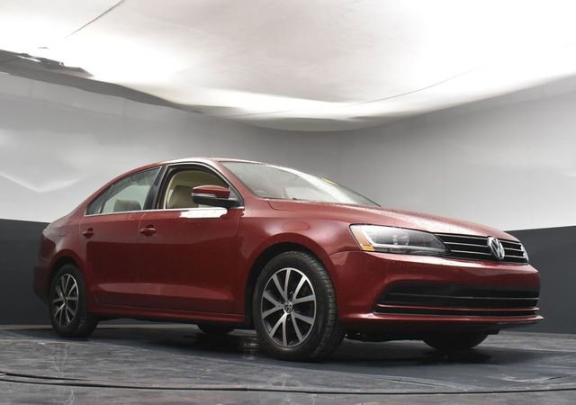 Used 2017 Volkswagen Jetta SE FWD image 32