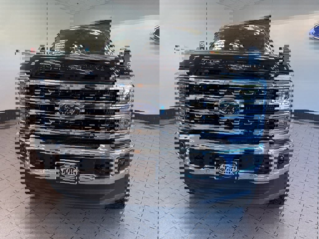 New 2025 Ford F250 Lariat w/ Lariat Ultimate Package image 2
