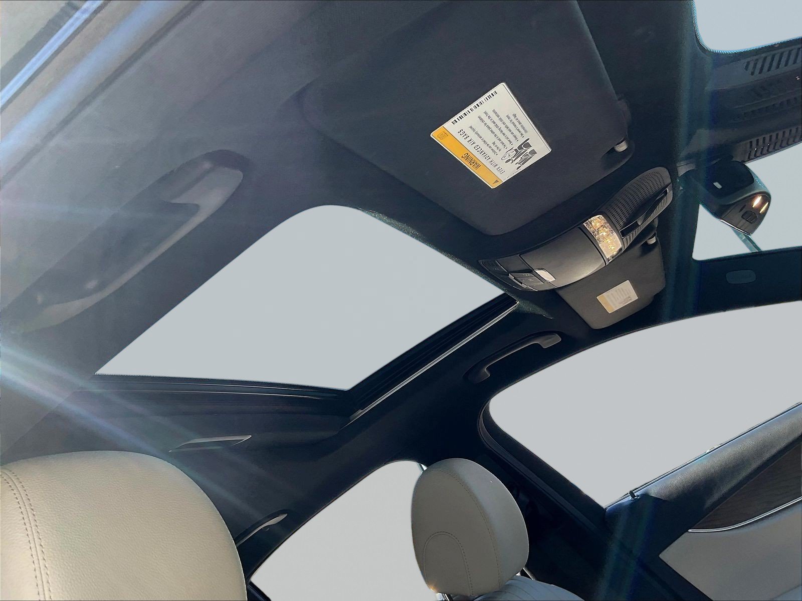 Used 2022 Mercedes-Benz E 350 Sedan image 28