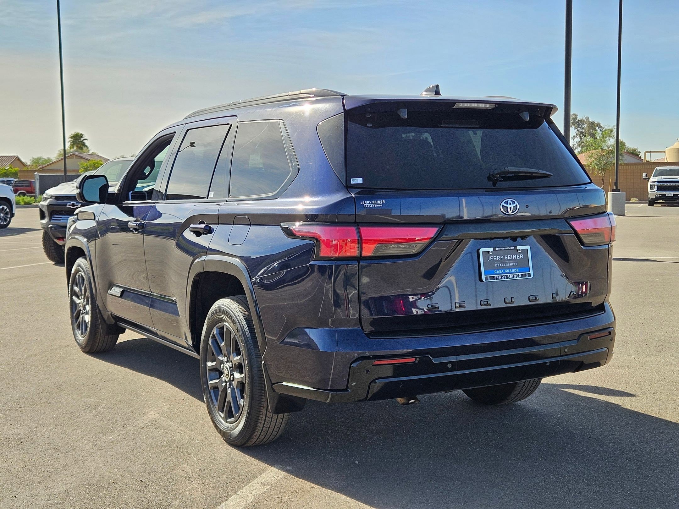 Used 2023 Toyota Sequoia Platinum image 4