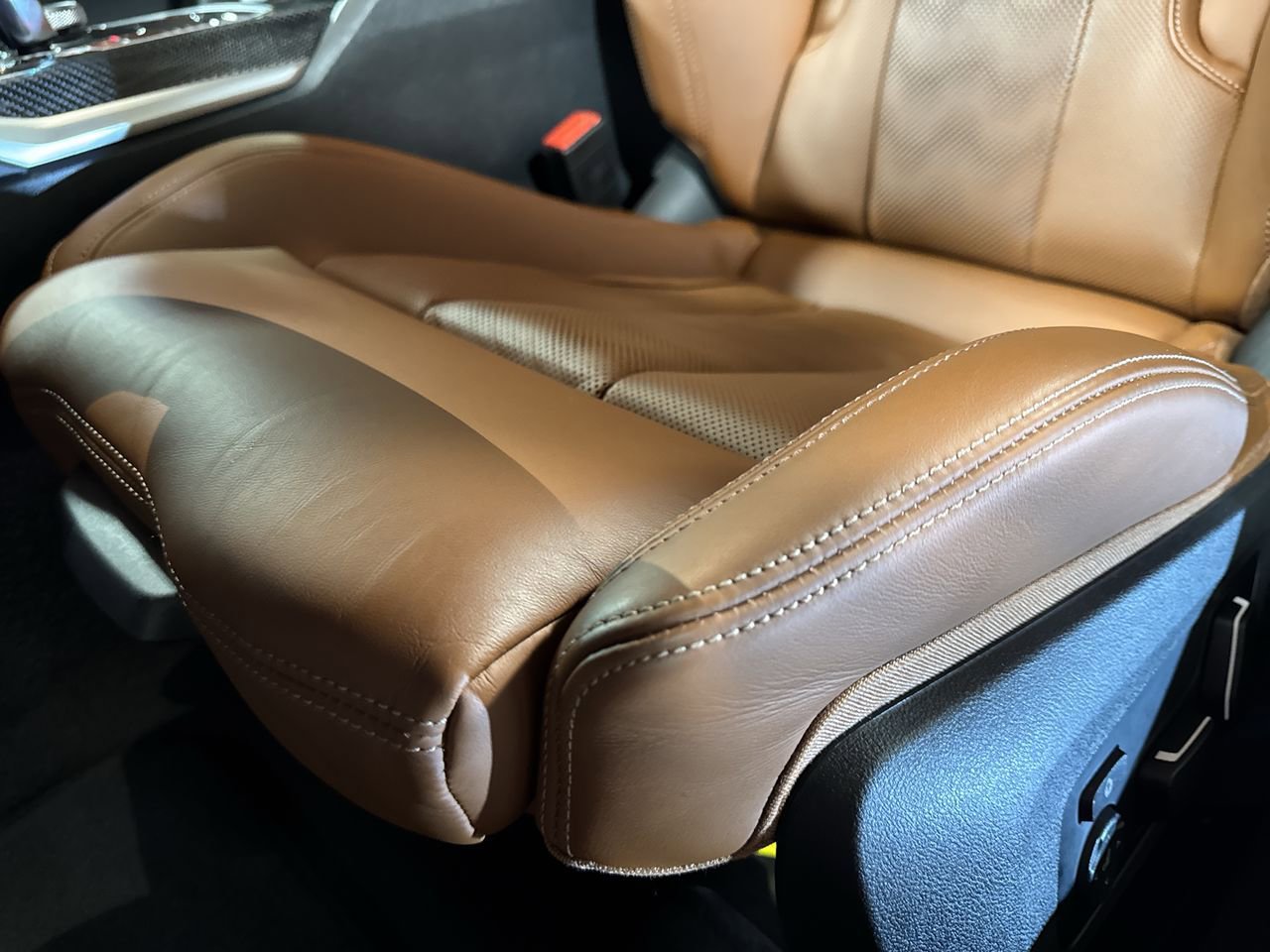 Used 2024 BMW M3 Competition w/ Executive Package image 17