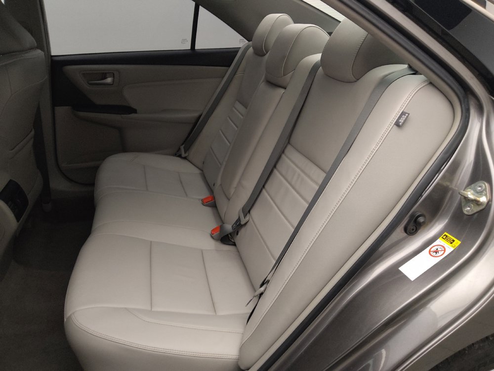 Used 2017 Toyota Camry XLE FWD image 18
