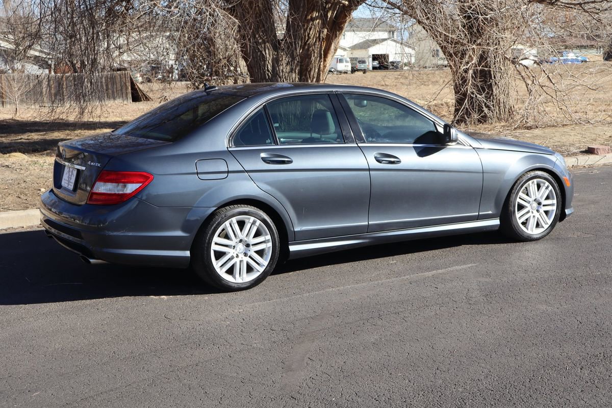 Used 2009 Mercedes-Benz C 300 4MATIC Sedan image 4