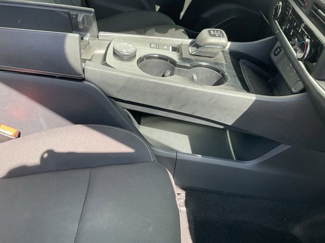 Used 2024 Nissan Rogue S AWD/4WD image 13