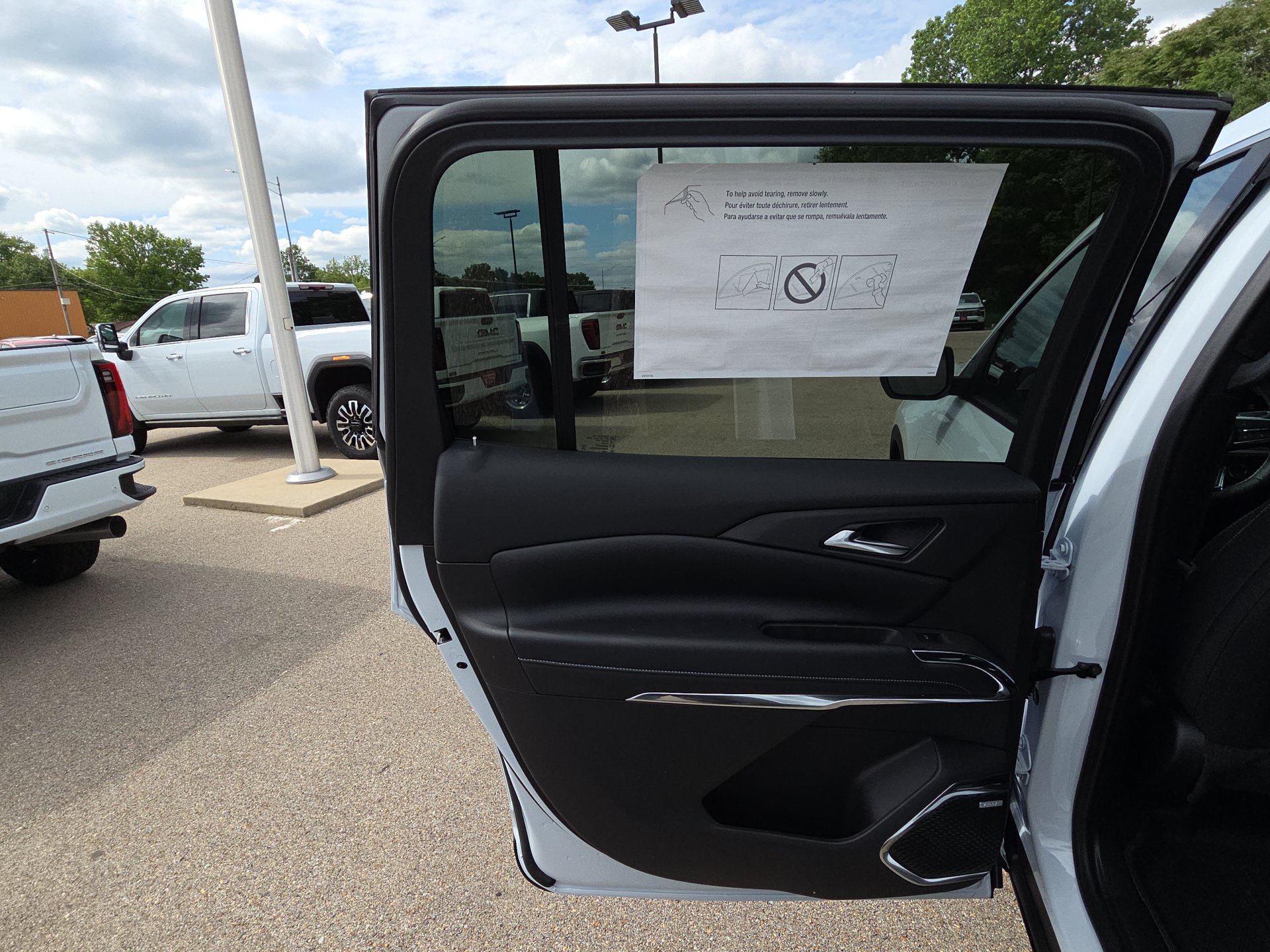 New 2026 Chevrolet Traverse LT w/ Enhanced Driving Package FWD image 26