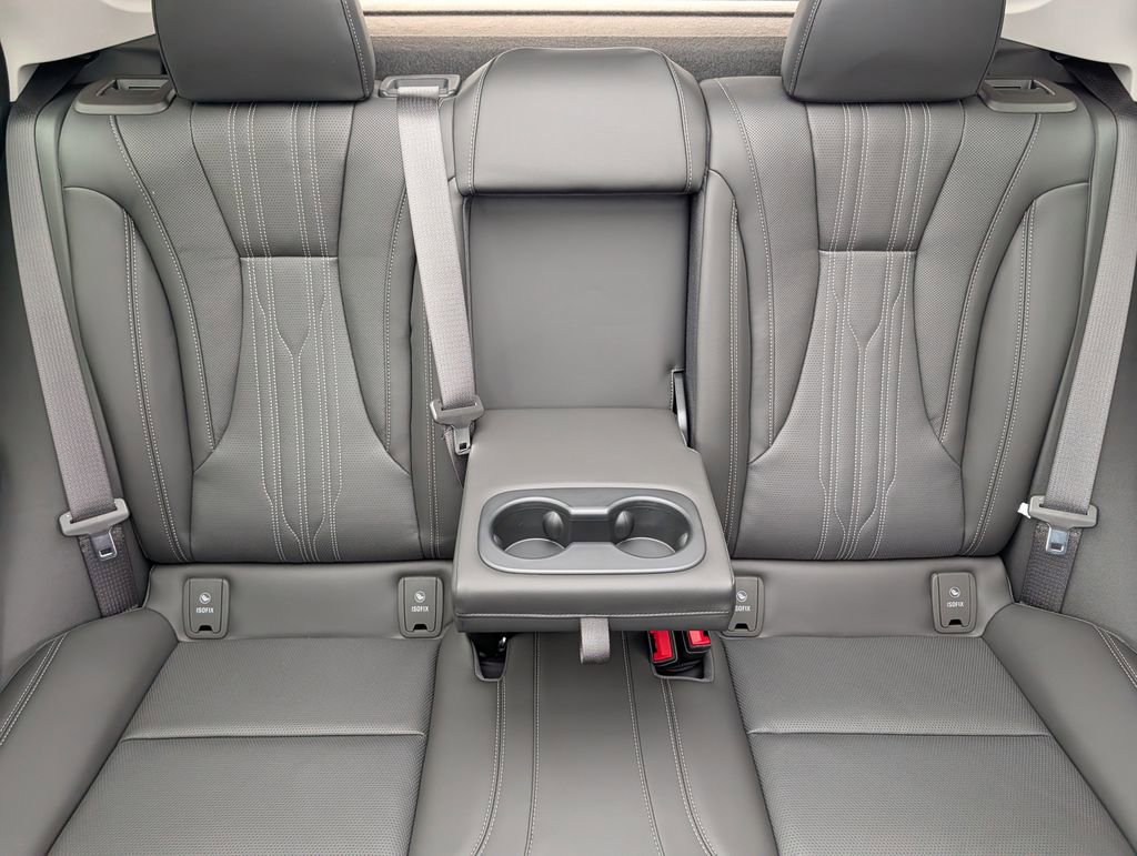 New 2026 Buick Envision Avenir image 33