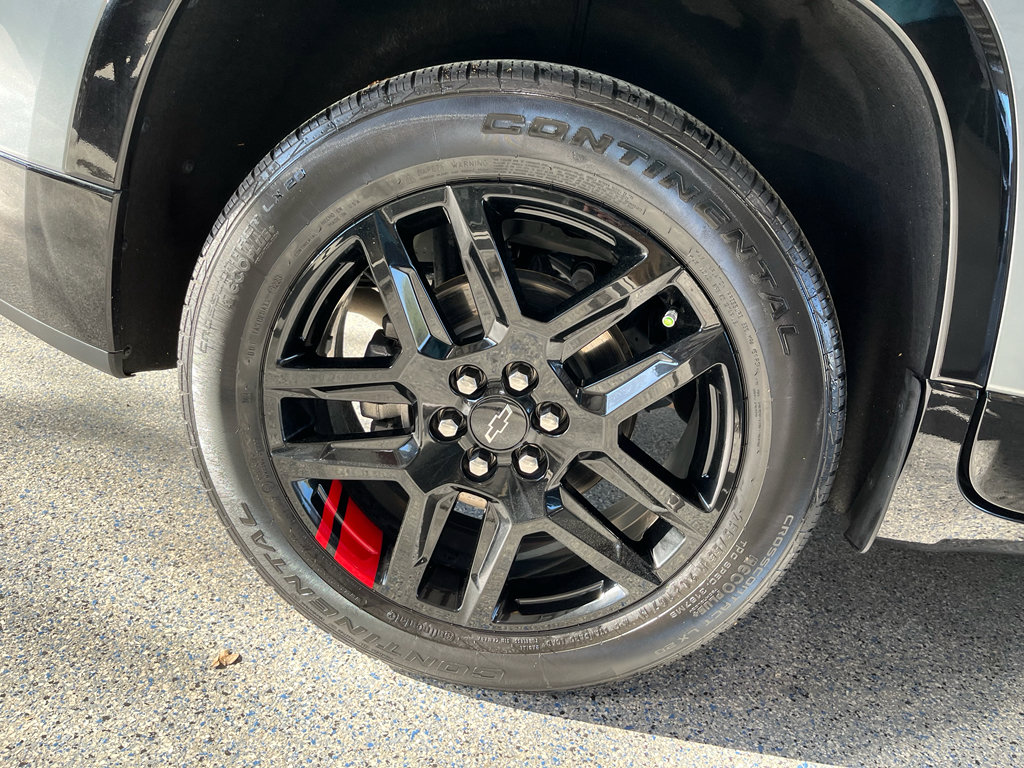 Used 2023 Chevrolet Traverse Premier w/ Redline Edition image 36