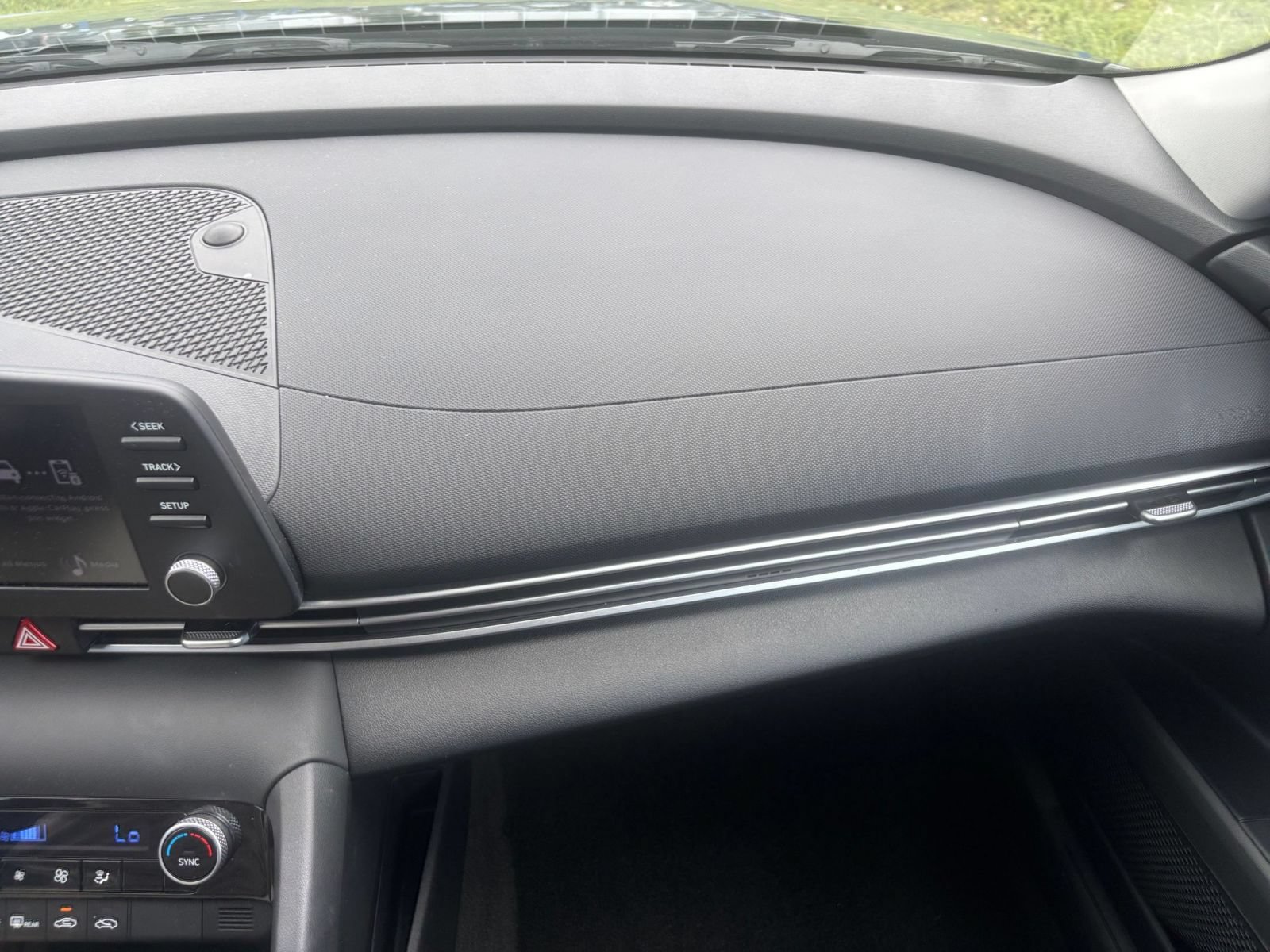 Used 2026 Hyundai Elantra Hybrid FWD image 36