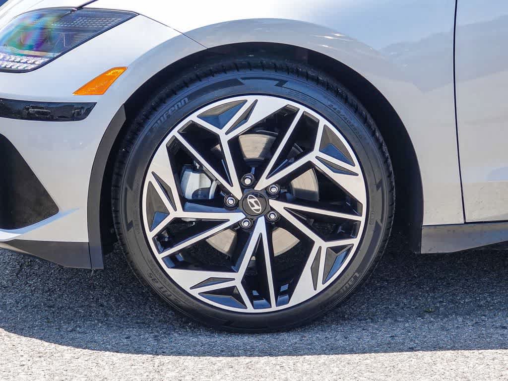 Used 2023 Hyundai Ioniq 6 SEL RWD image 10
