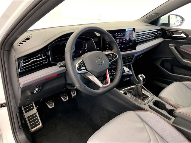 Certified 2025 Volkswagen Jetta GLI Autobahn FWD image 4