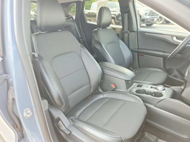 Used 2024 Ford Escape SE FWD image 12