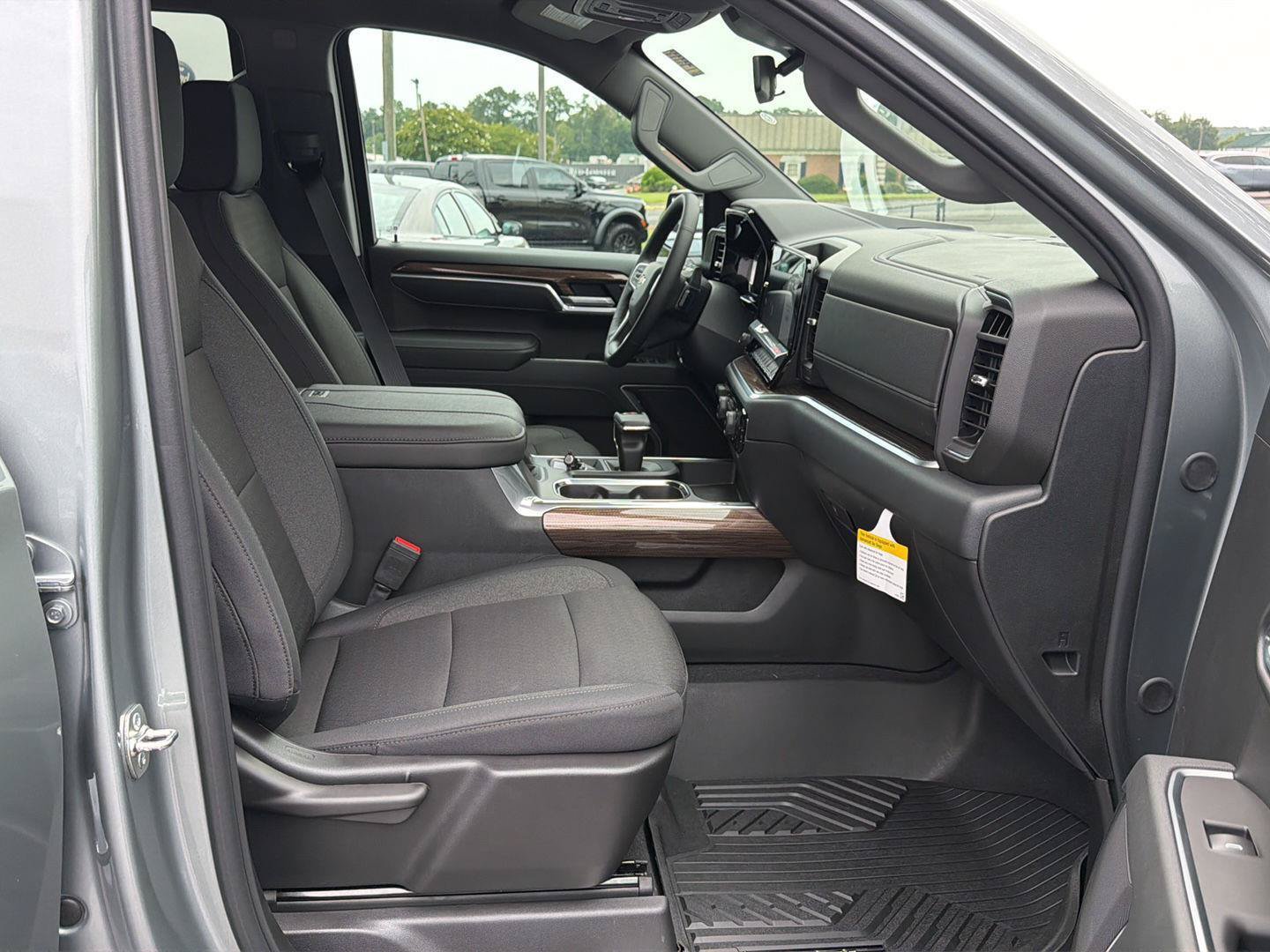 New 2026 Chevrolet Silverado 1500 LT AWD/4WD image 13