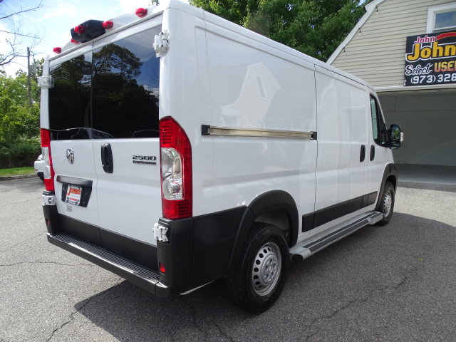 Used 2025 RAM ProMaster 2500 w/ U-Haul Equipment Group FWD image 18