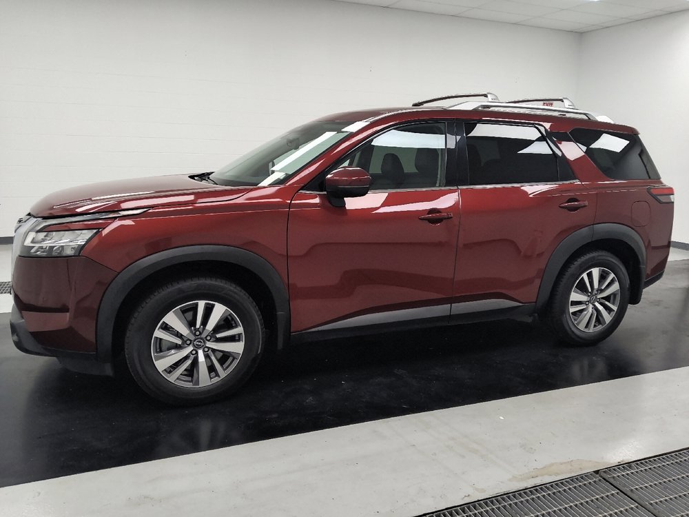 Used 2022 Nissan Pathfinder SL FWD image 2