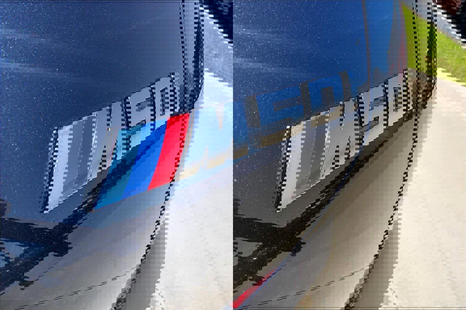 Certified 2023 BMW X6 M50i w/ Executive Package image 9