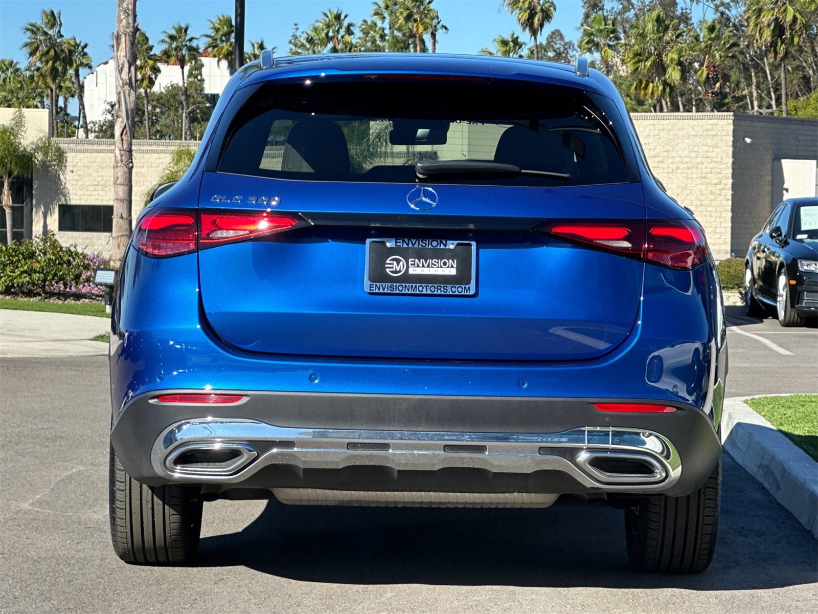 Certified 2025 Mercedes-Benz GLC 300 image 4