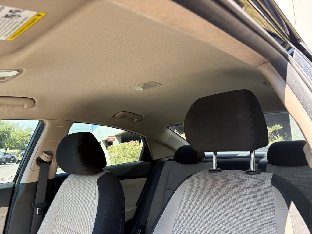 Used 2018 Hyundai Accent SE FWD image 10