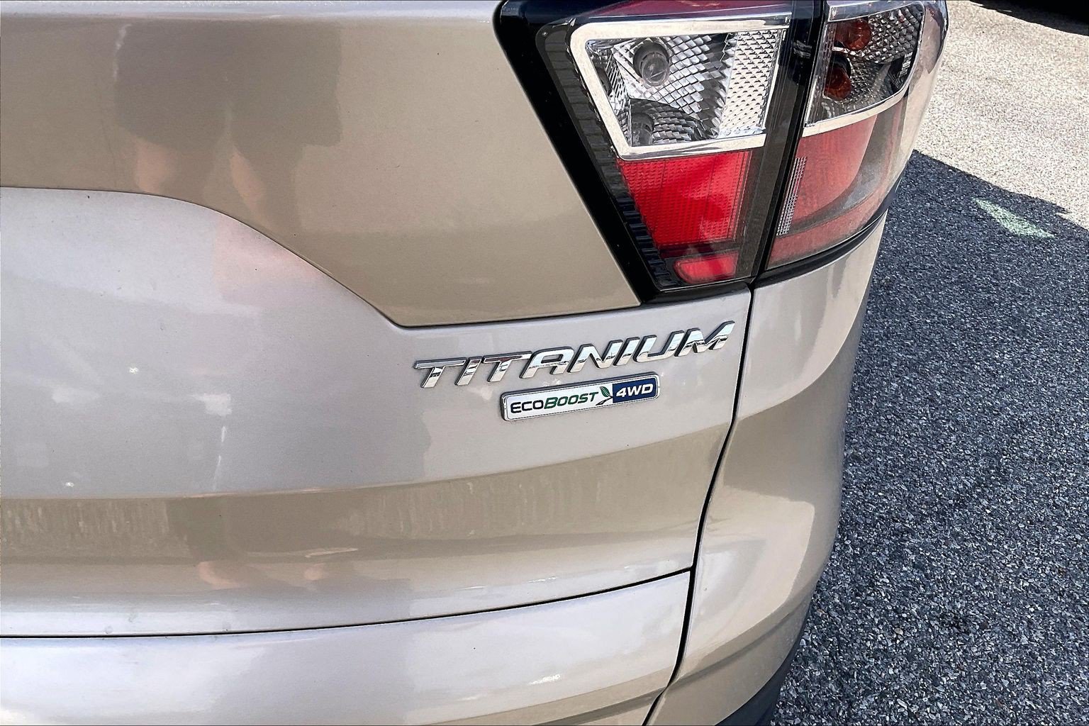 Certified 2017 Ford Escape Titanium AWD/4WD image 8