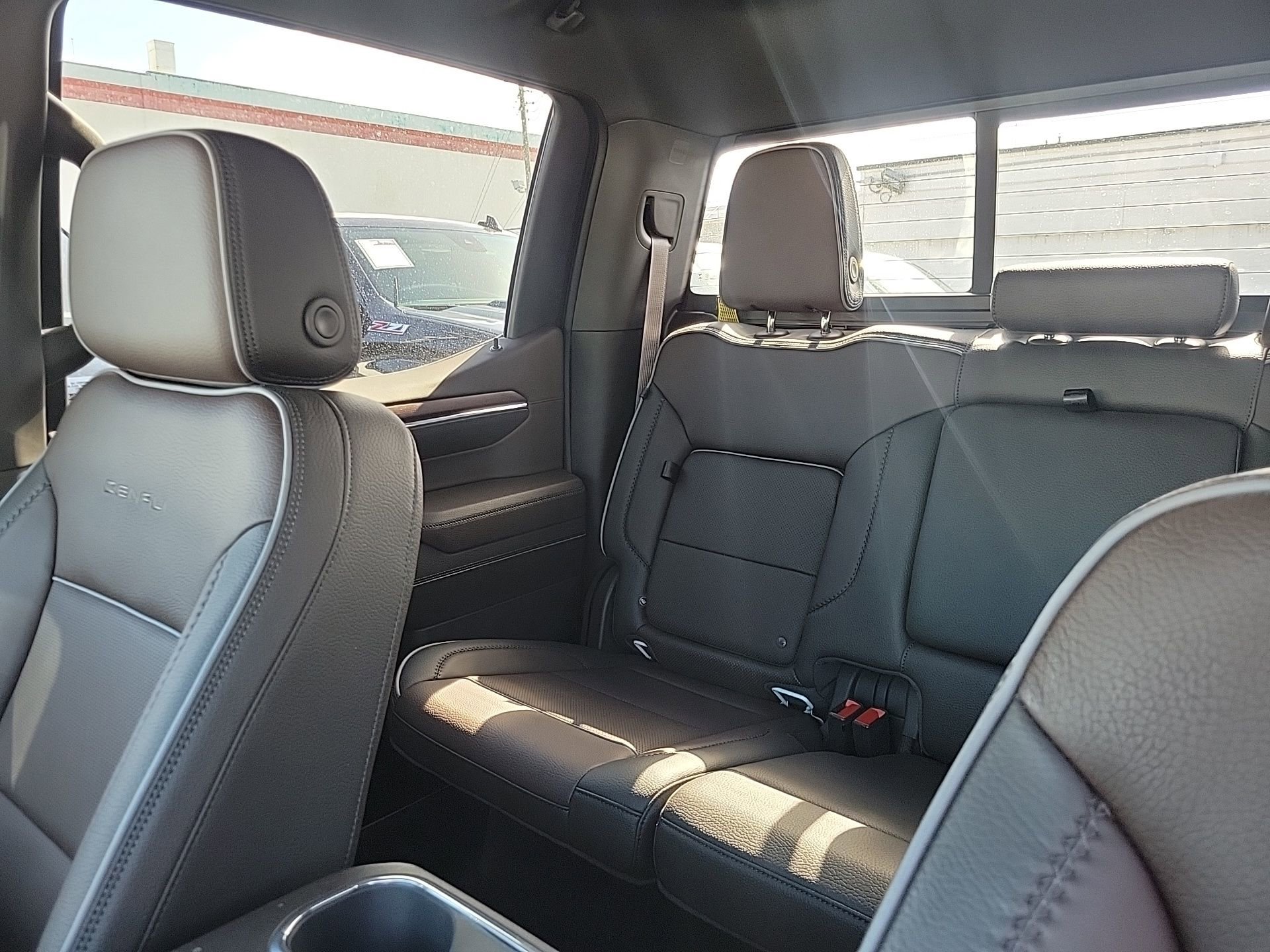 Used 2024 GMC Sierra 1500 Denali w/ Technology Package image 27