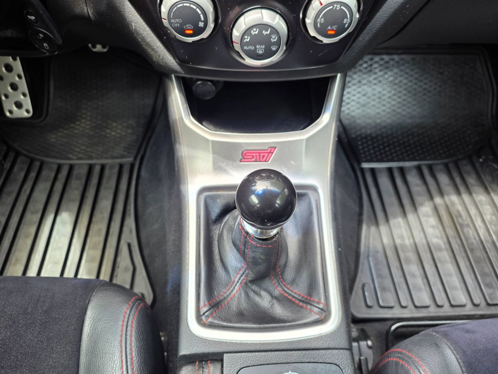Used 2013 Subaru Impreza WRX STI AWD/4WD image 38