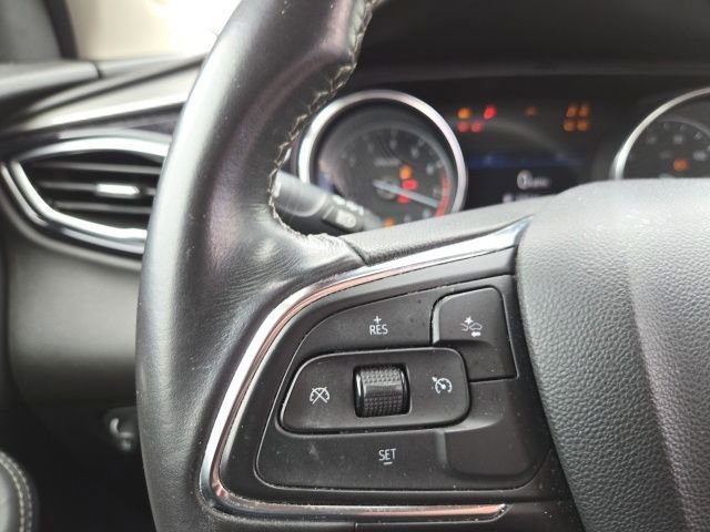 Used 2020 Buick Encore GX Preferred w/ Cold Weather Comfort Package FWD image 3