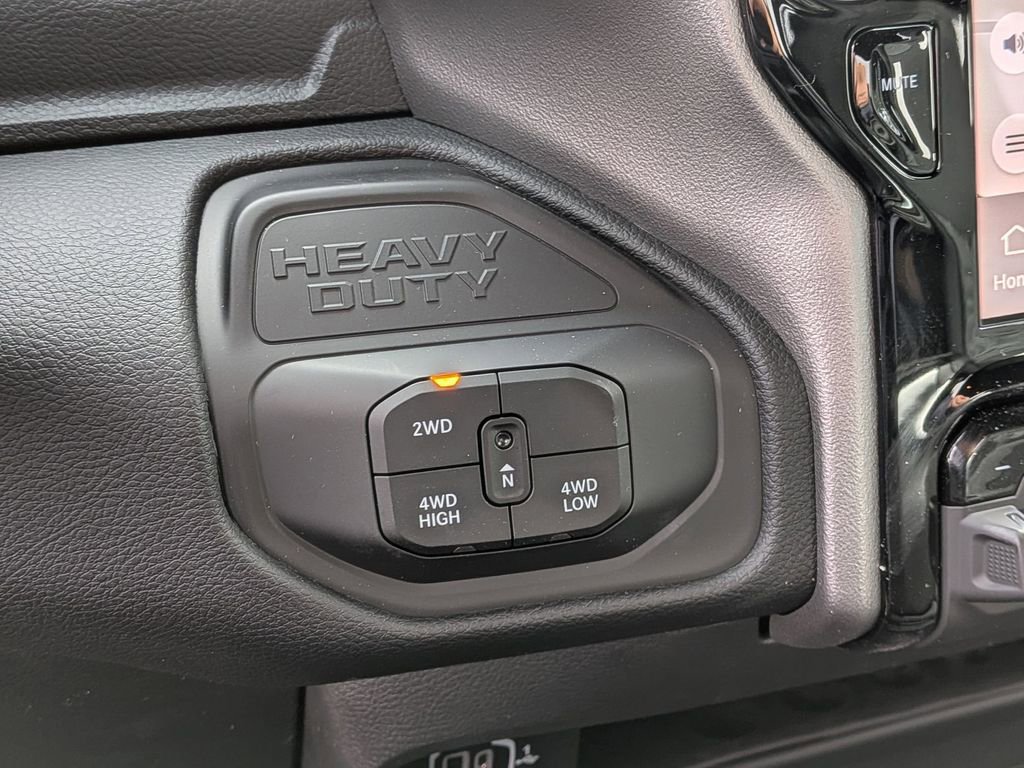 New 2026 RAM 2500 Big Horn AWD/4WD image 25