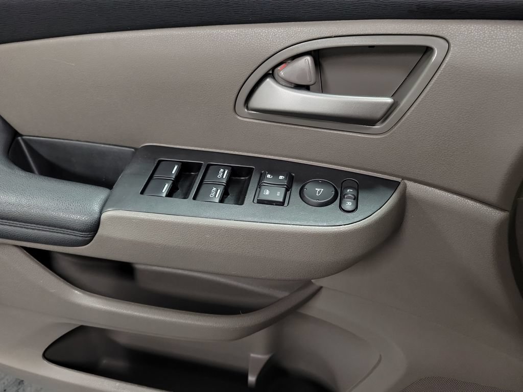 Used 2012 Honda Odyssey EX image 27