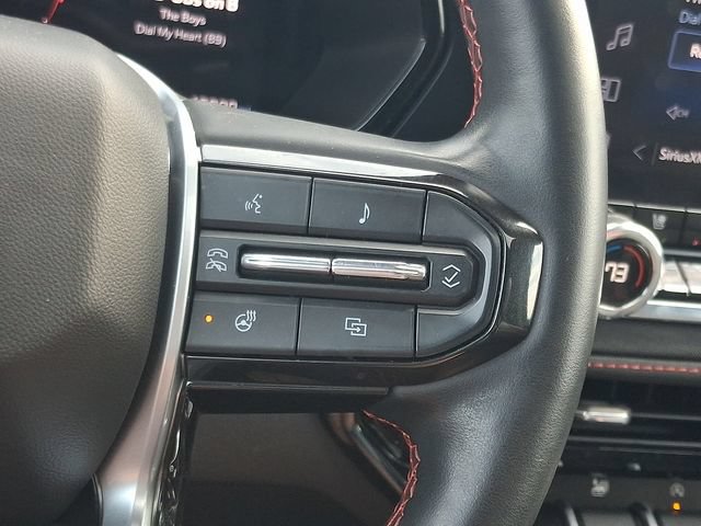 Certified 2025 Chevrolet Colorado Z71 w/ Technology Package AWD/4WD image 22