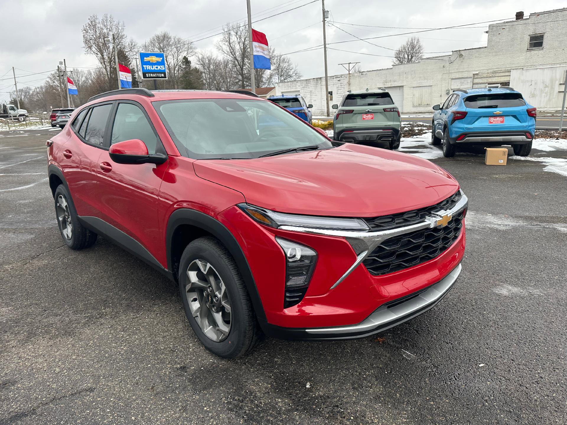 New 2026 Chevrolet Trax LT w/ Sunroof Package FWD image 3