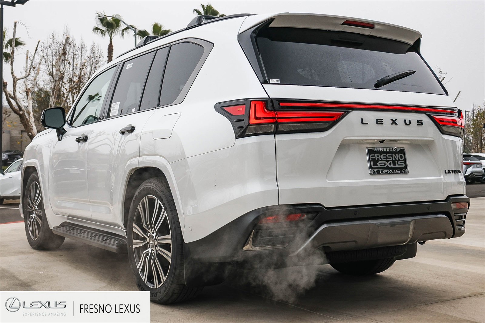 New 2026 Lexus LX 700h Luxury image 4