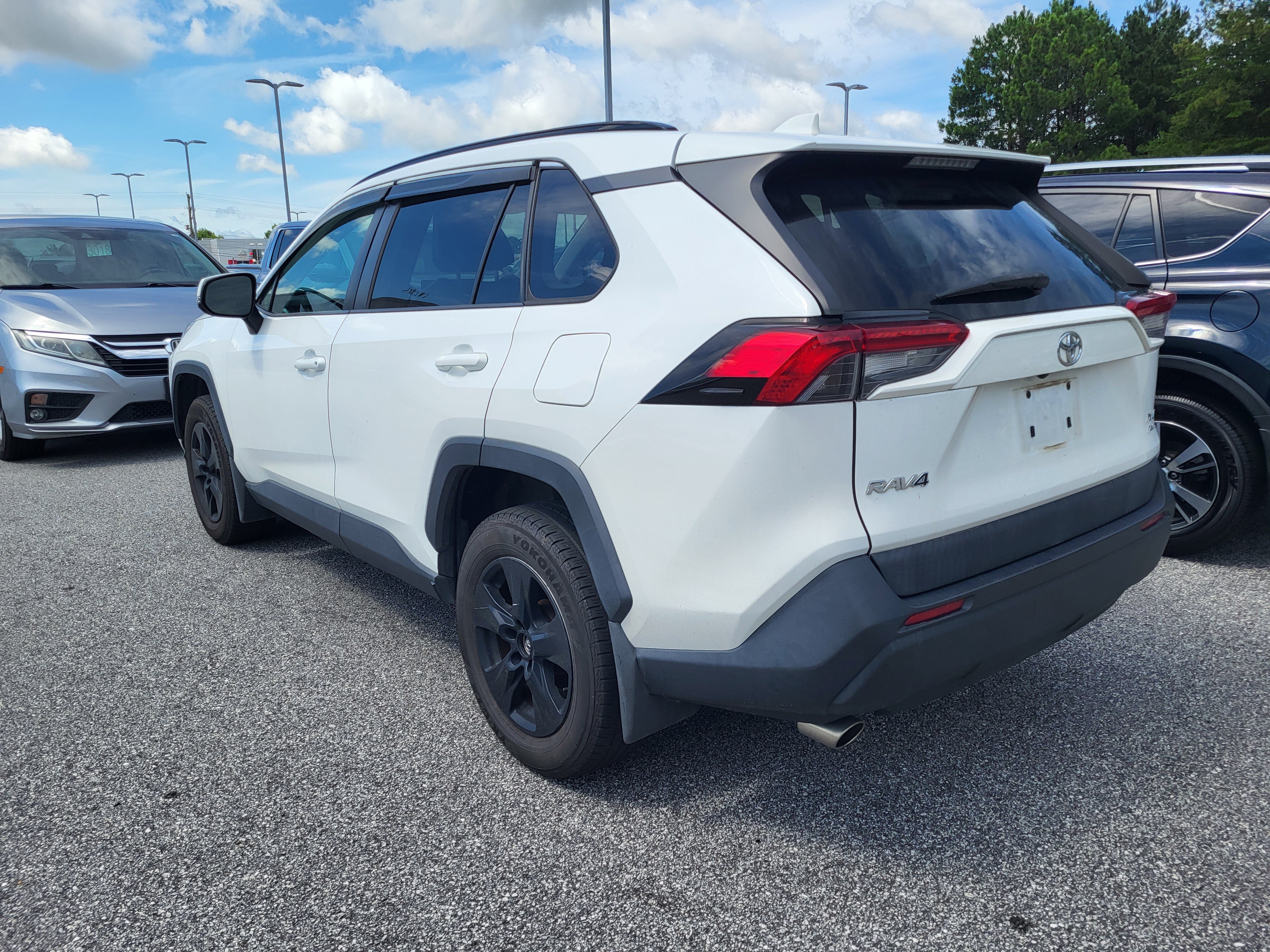 Used 2019 Toyota RAV4 XLE w/ Convenience Package AWD/4WD image 6